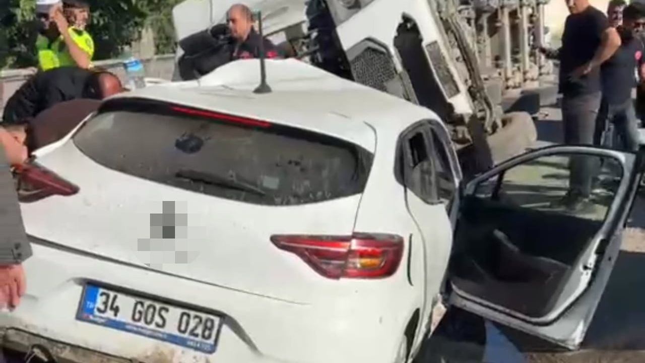 Siirt’te Kezer Köprüsü’nde tır ile otomobil çarpıştı: 4 yaralı, 1’i ağır