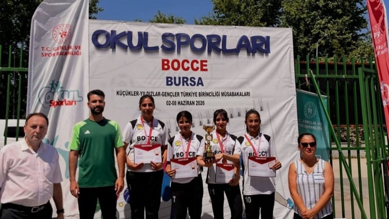Siirtli öğrenciler Bocce Petank Genç Kızlar Türkiye Birinciliği'nde üçüncülük