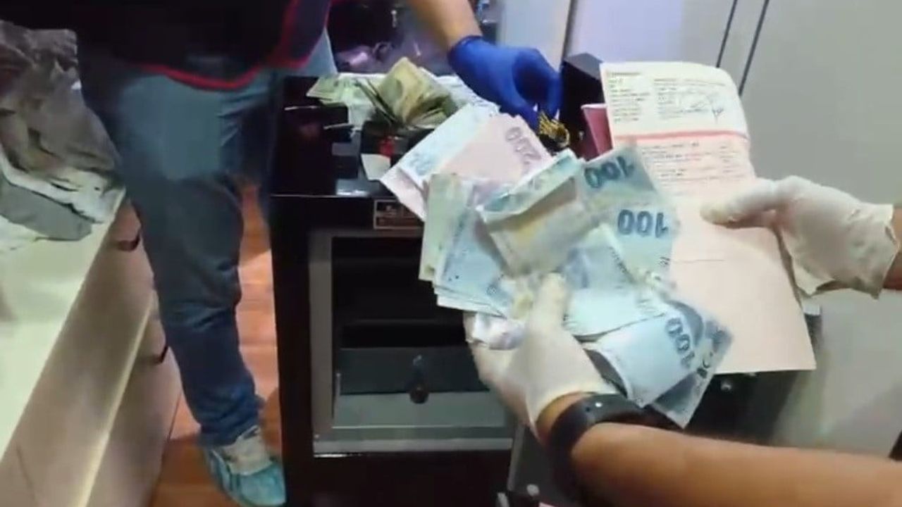 Silifke belediyesine yolsuzluk operasyonu: başkan Mustafa Turgut dahil 18 kişi gözaltında