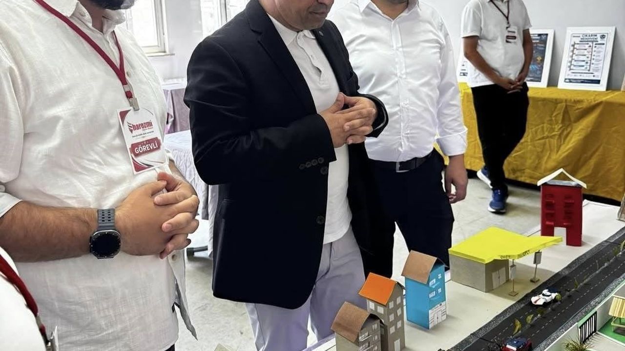 Simav’da okul önündeki trafik güvenliğinin artırılması projesi sergisi