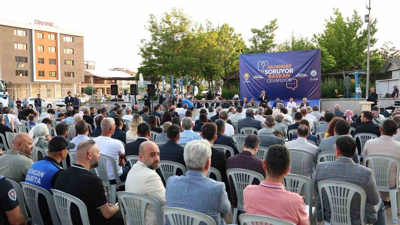 Sincan'da 'Vatandaş Soruyor, Başkan Cevaplıyor' toplantısı: Murat Ercan Mevlana Mahallesi'nde halkla buluştu