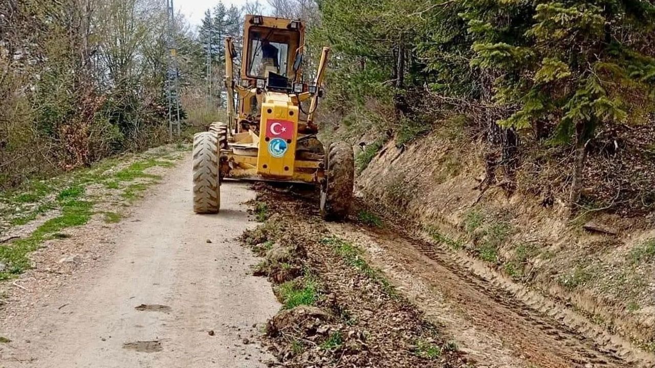 Sinop İl Özel İdaresi kırsal ve merkezde asfalt öncesi yol hazırlıklarını sürdürüyor