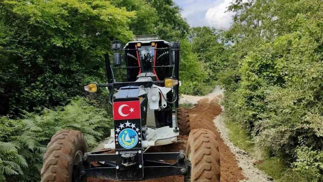 Sinop kırsalında yol altyapı çalışmaları sürüyor