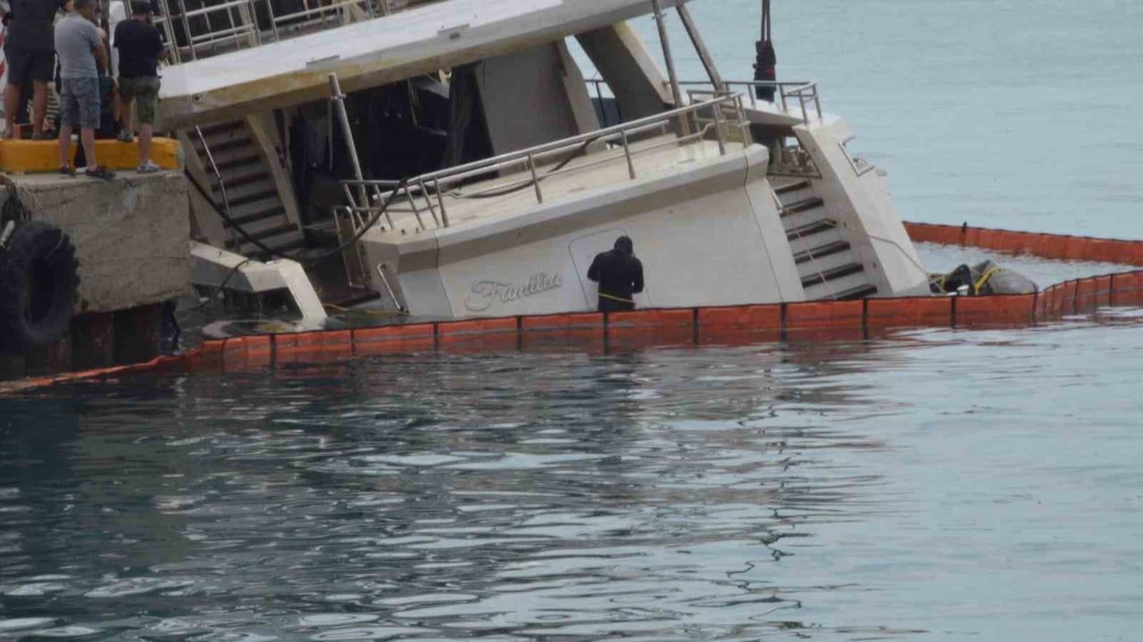 Sinop’ta yan yatan lüks yatın kurtarılmasına son aşama