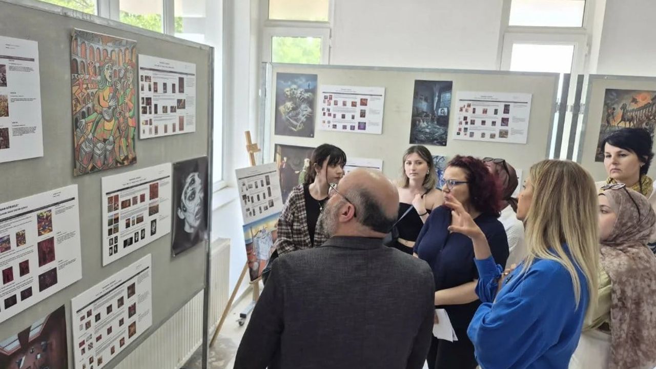 Sinop Üniversitesi'nde 'Karardan Görsele' sergisi: Yapay zekâ destekli tasarımlar sergilendi