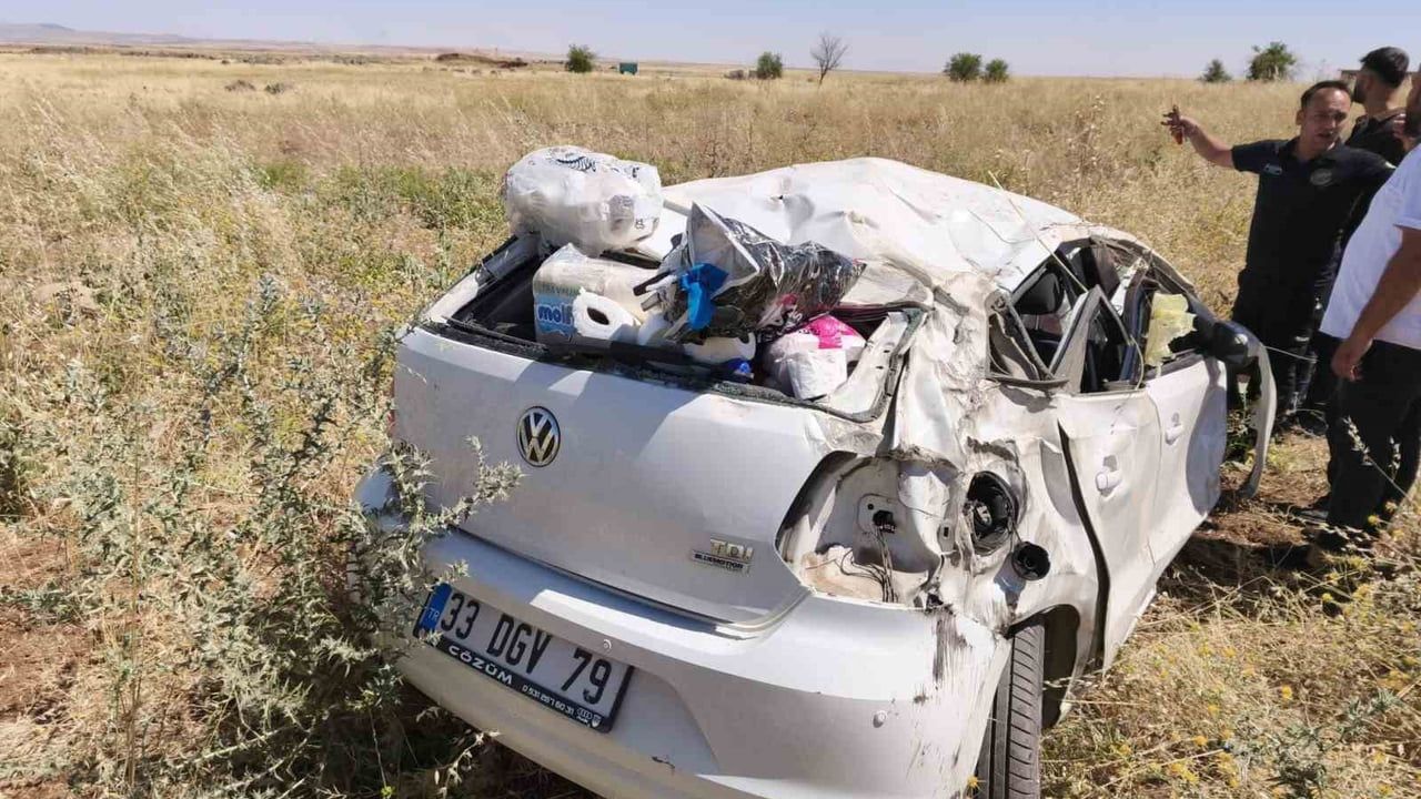 Şırnak'ta şarampole devrilen otomobilde 1'i bebek 5 yaralı