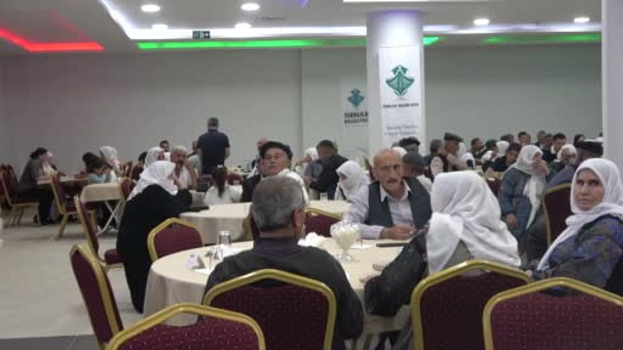 Şırnak'ta ücretsiz belediye düğün salonu açıldı; 10 ve üzeri çocuklu ailelere destek verildi