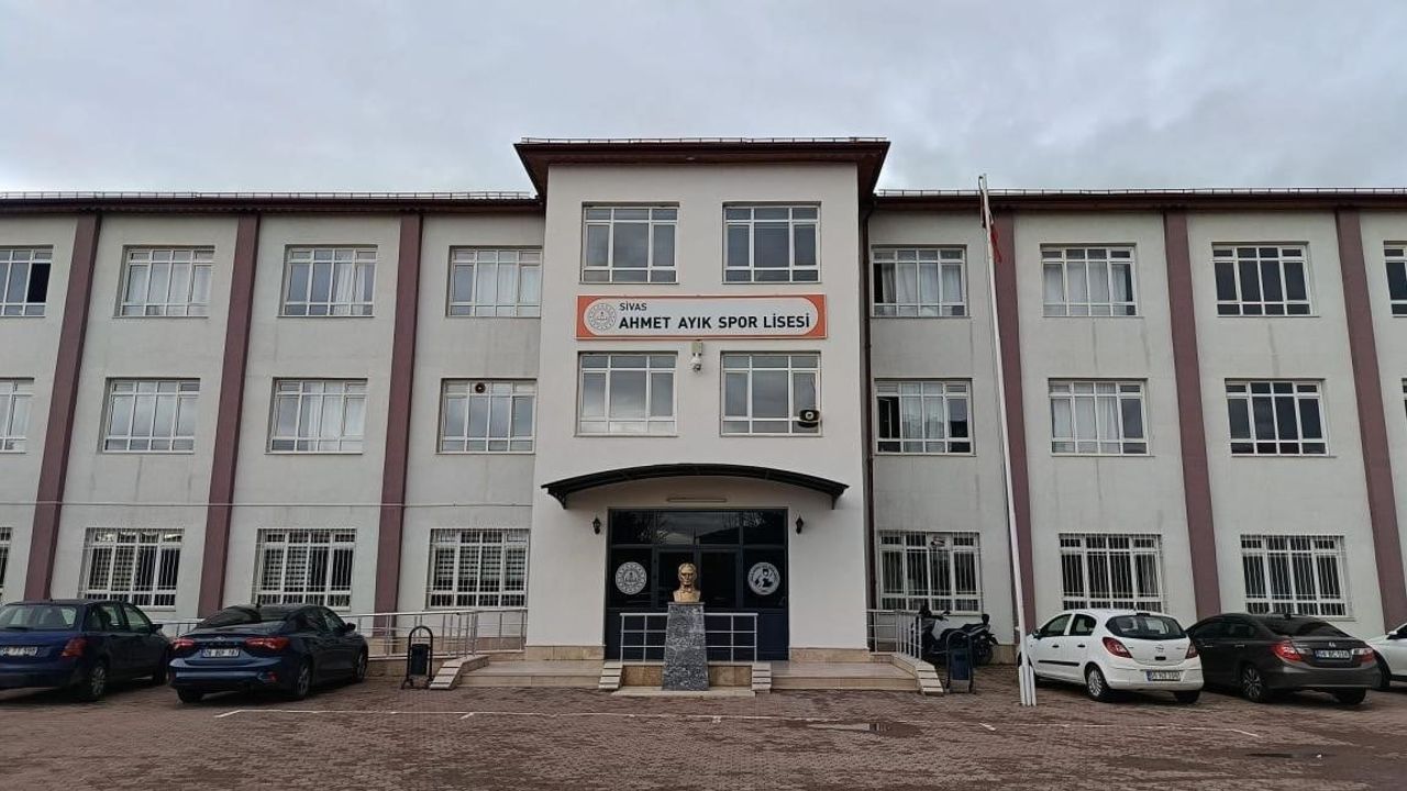 Sivas Ahmet Ayık Spor Lisesi'ne 2026-2027 başvuruları başladı