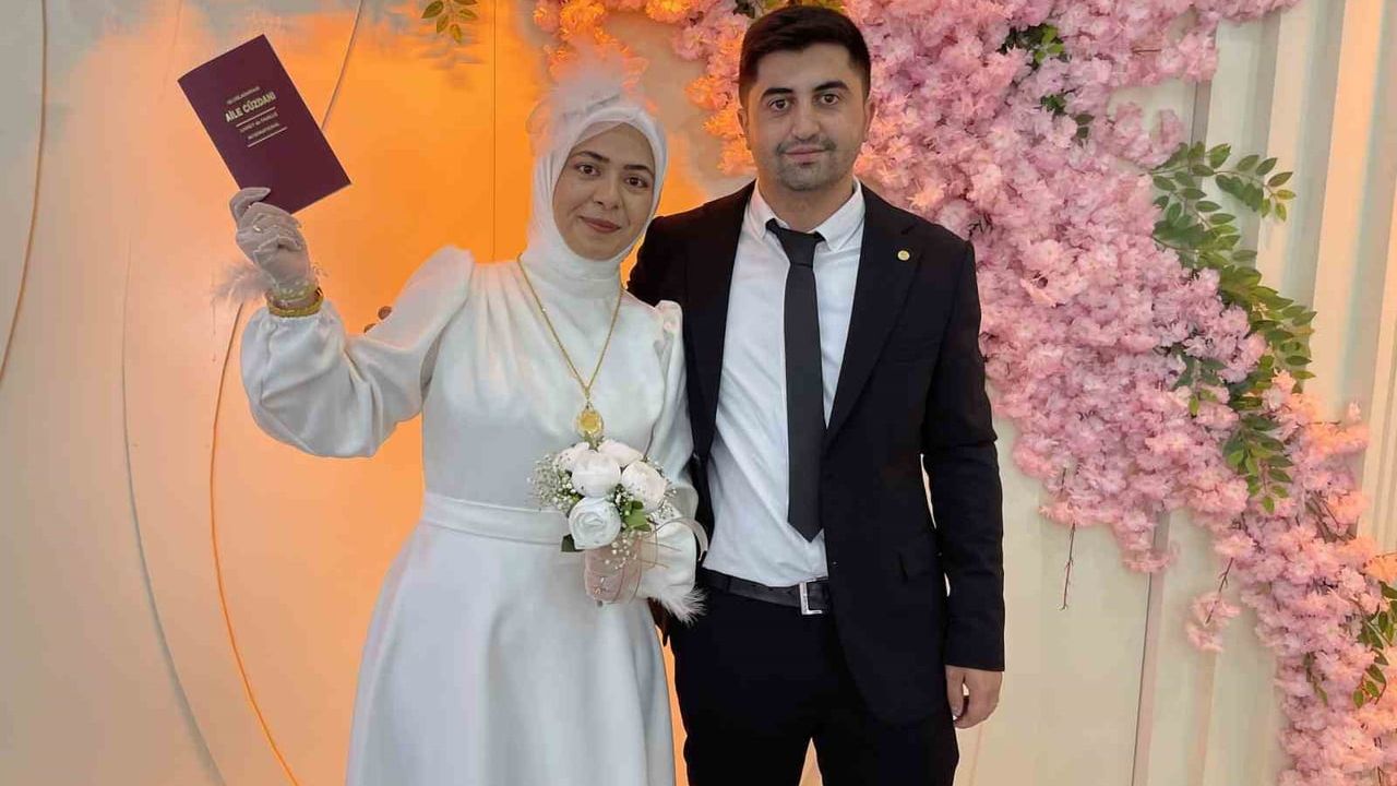 Sivas'ta çiftler 26.06.2026'yı tercih etti, evlendirme dairesinde yoğunluk oluştu