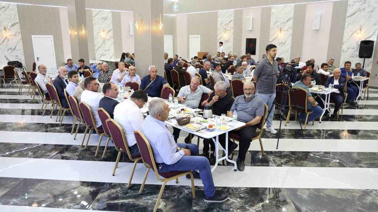 Sivas'ta hayvancılık temsilcileri kahvaltıda bir araya geldi