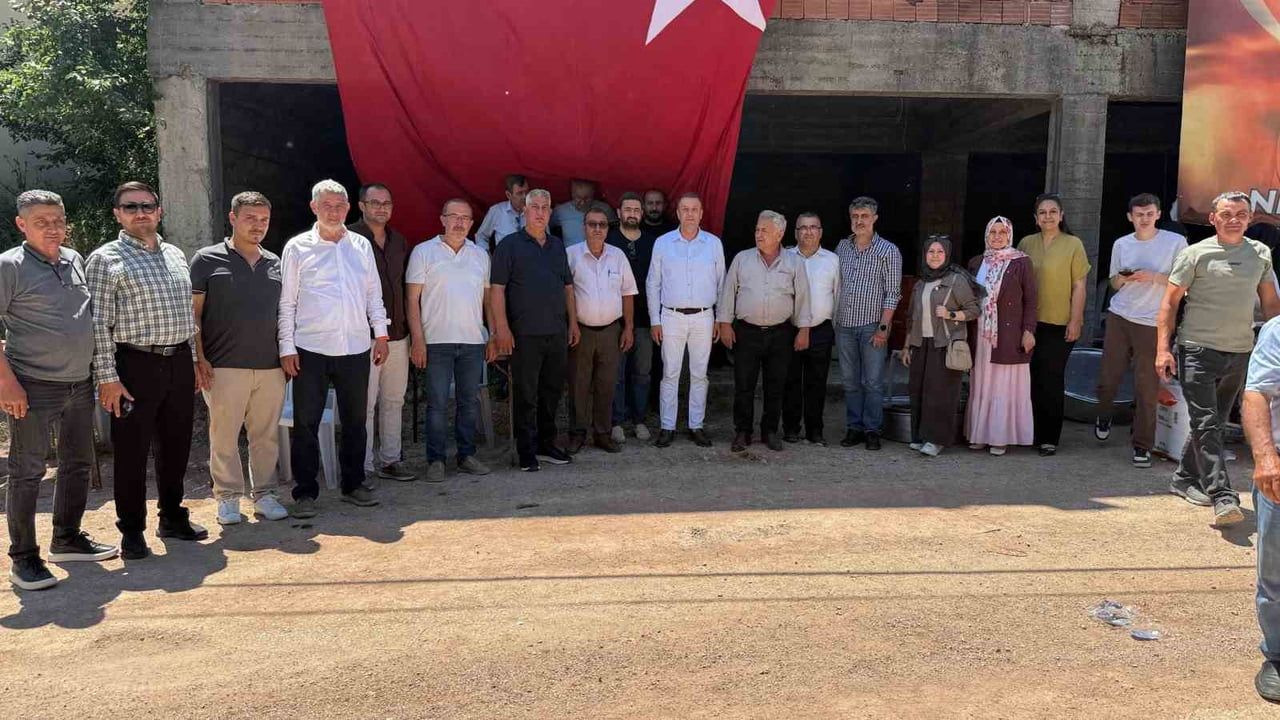 Söğütalan Köyü'nde Geleneksel Hayır Yemeği 5 Bin Kişinin Katılımıyla Düzenlendi