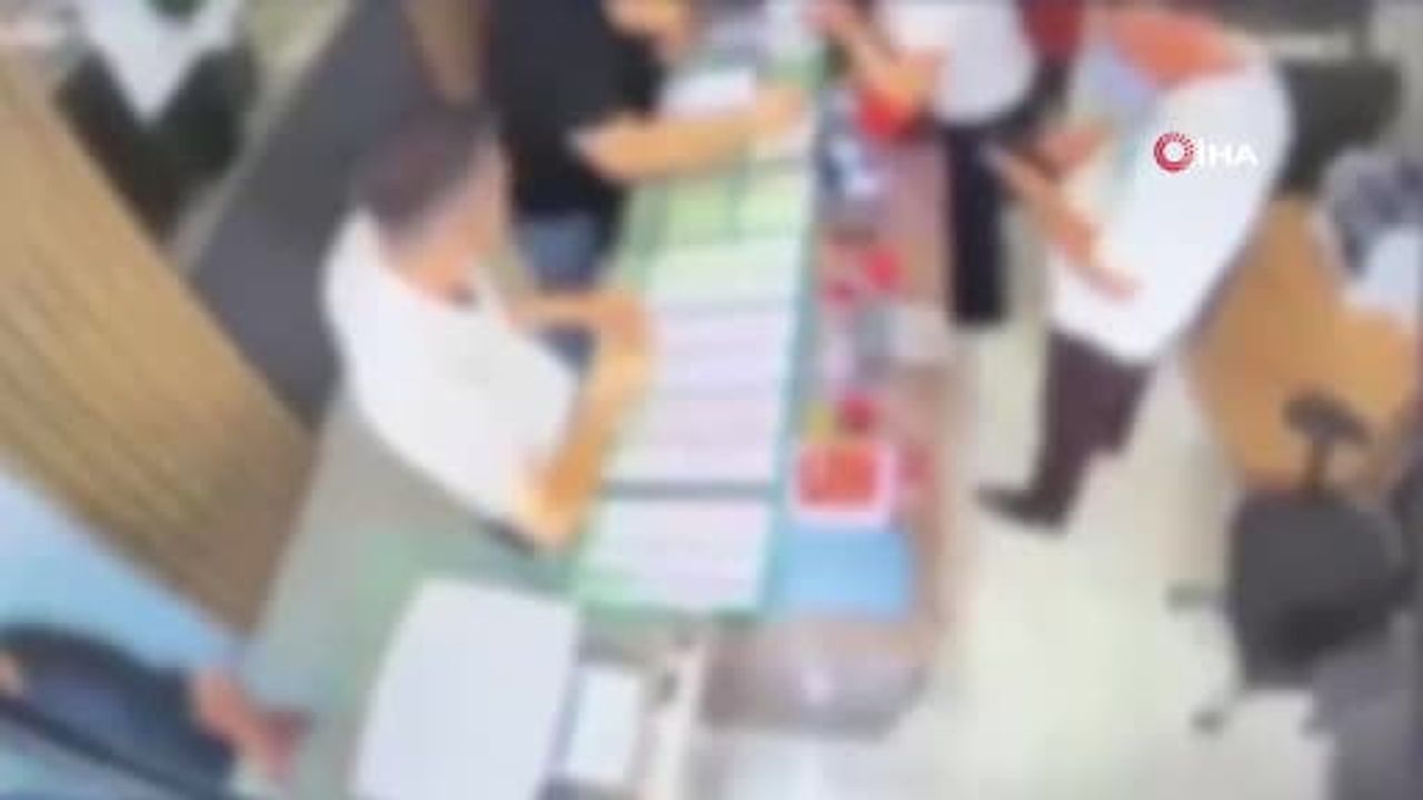 Suç makinesi çaldığı altınları kuyumcuda satarken yakalandı