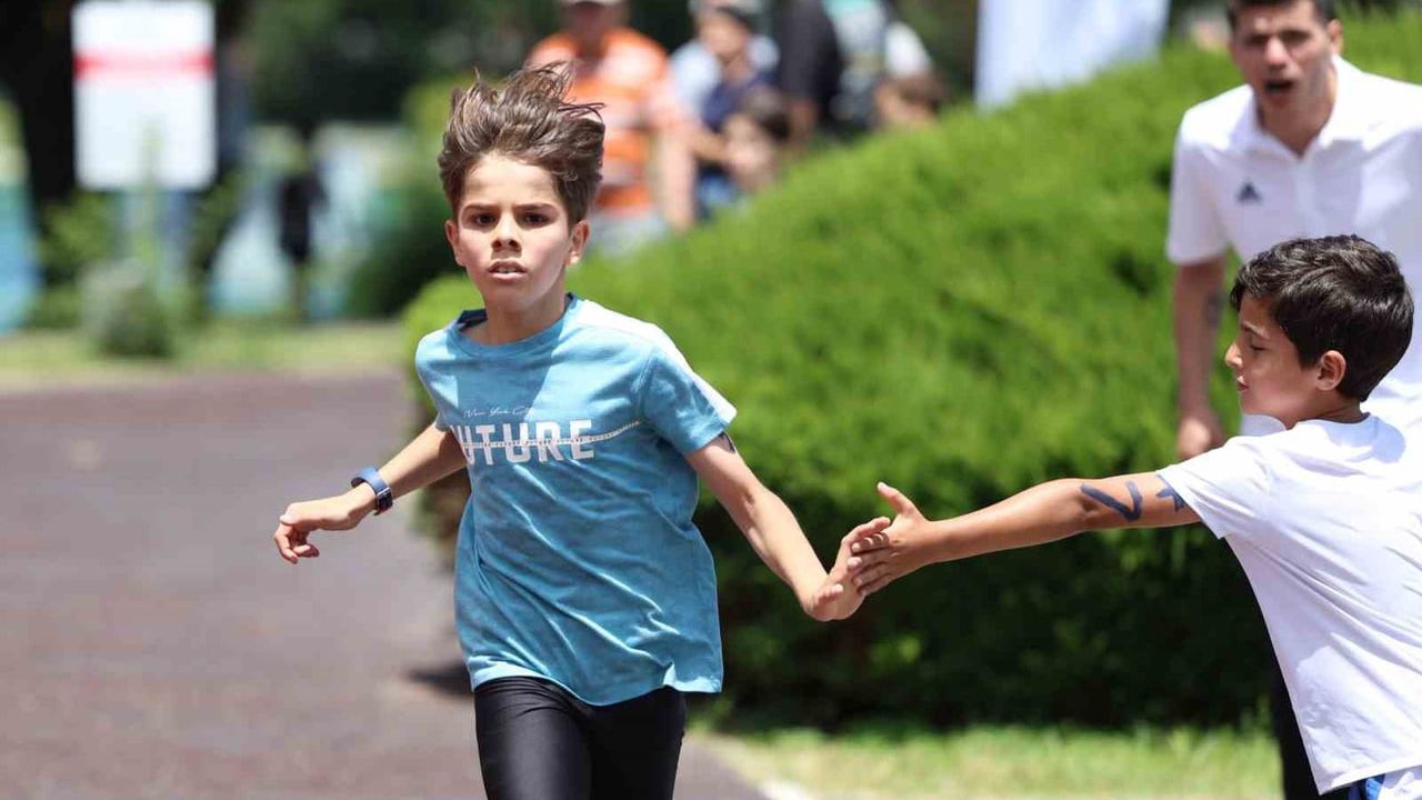Sukaypark’ta duatlon müsabakalarında genç sporcular kıyasıya yarıştı
