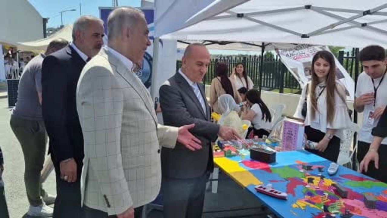 Sultangazi'de 3. Geleneksel Eğitim Şenliği 'Eğitime Dair Her Şey' temasıyla gerçekleşti