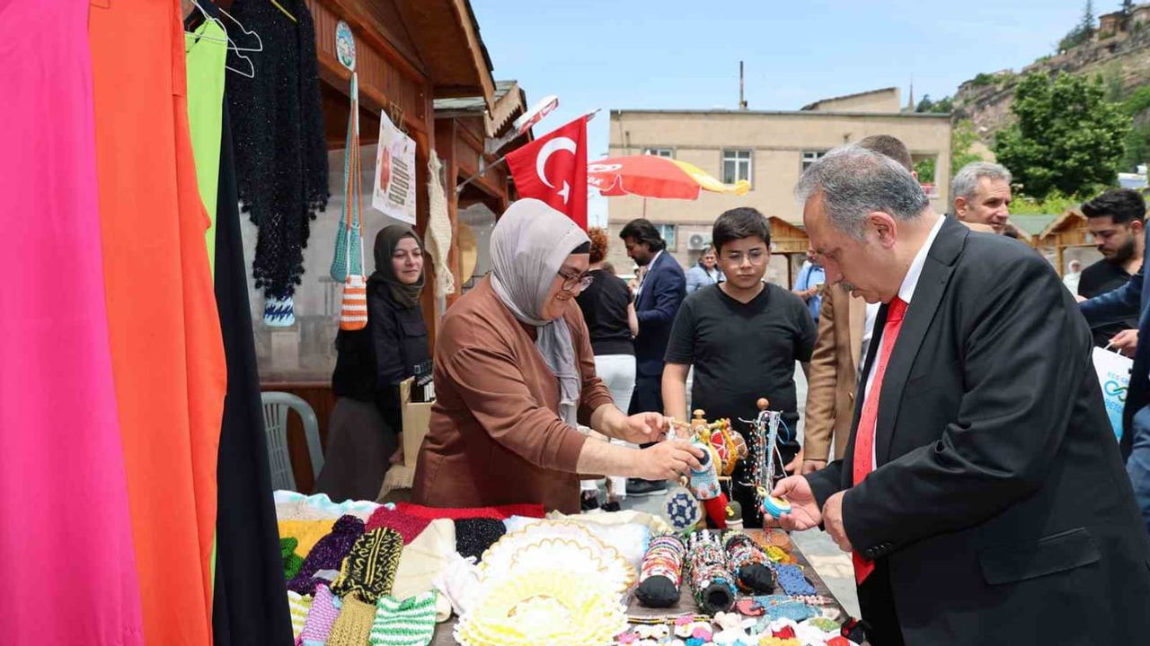 Talas'ta 'Maharetli Eller' Kadın Üretici Pazarı Haziran'da açılıyor
