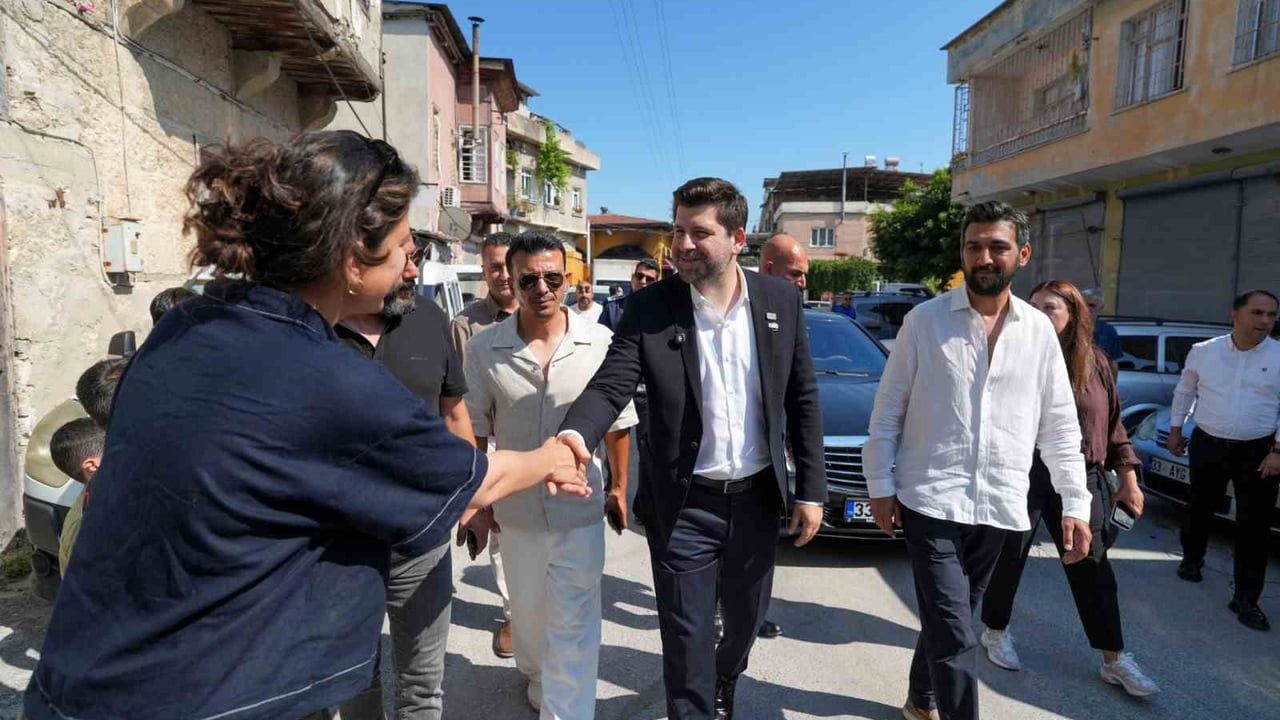 Tarsus'ta Mercan Köşk dizisinin seti ziyaret edildi