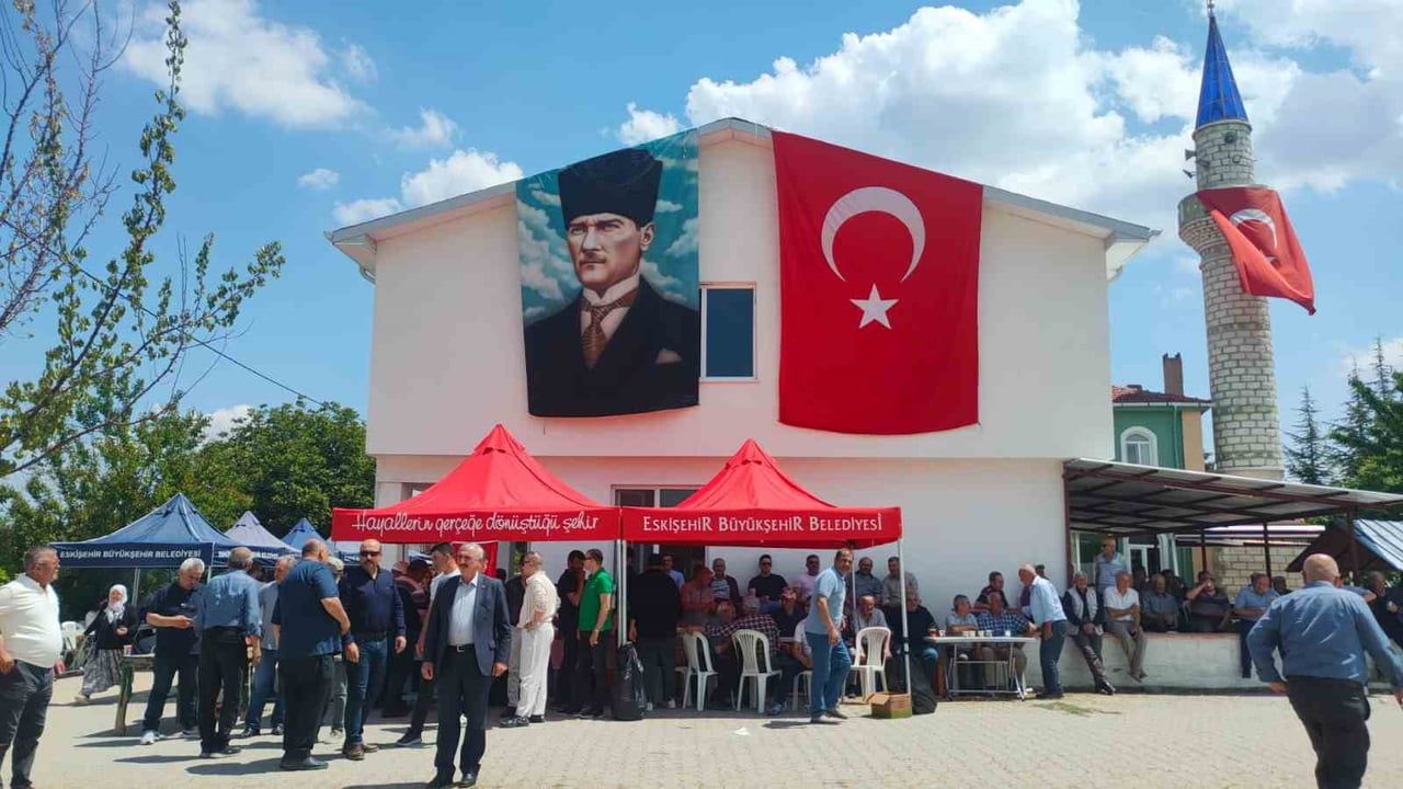 Taşlık’ta bir ilk: Kadınların imeceyle kurduğu folklor ekibi Bahar Şenliği’nde sahne aldı
