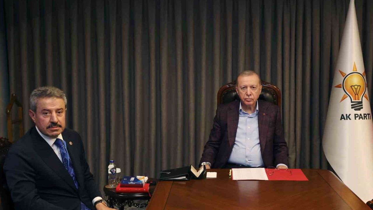 Tatar, Şırnak'ın dev ulaşım projelerini Erdoğan'a sundu