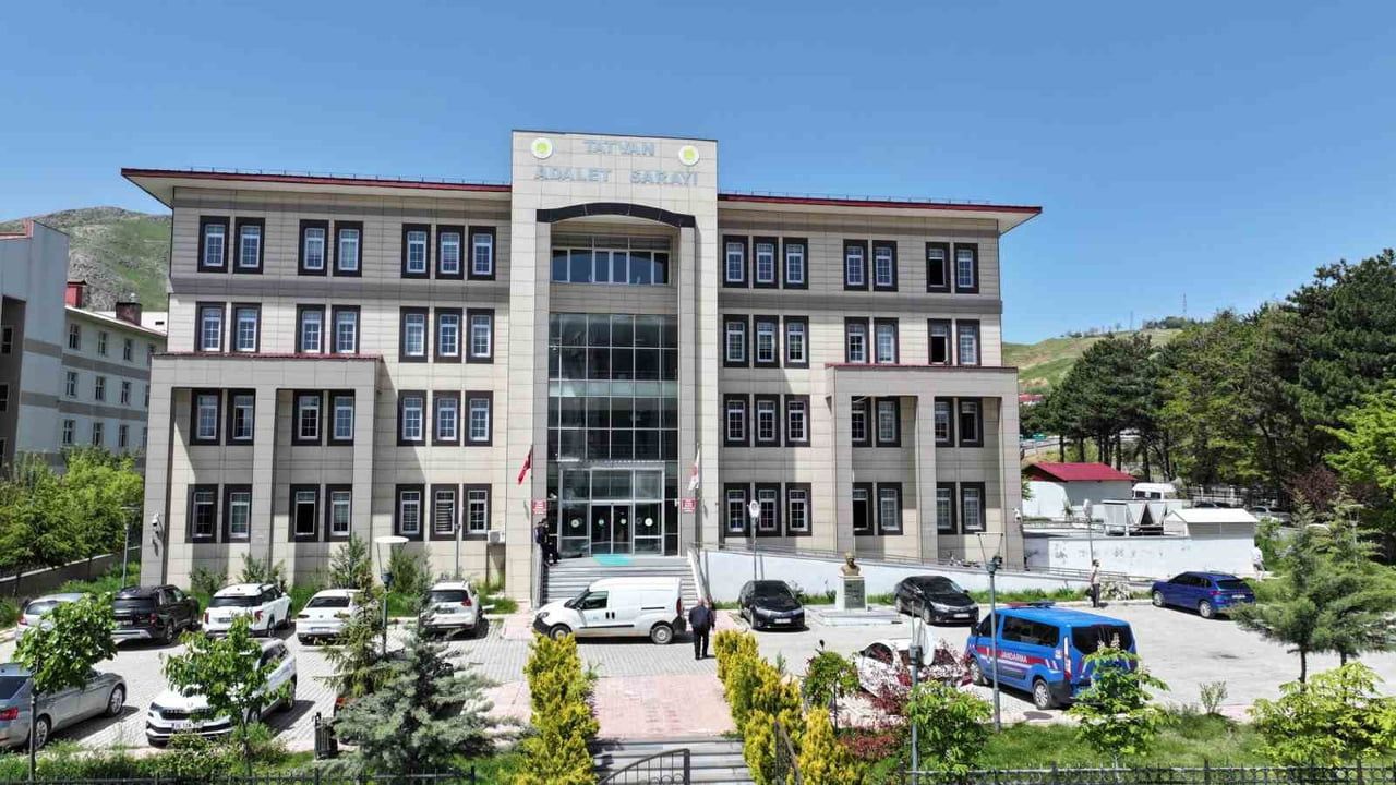 Tatvan merkezli uyuşturucu operasyonunda 13 tutuklama, 18 gözaltı
