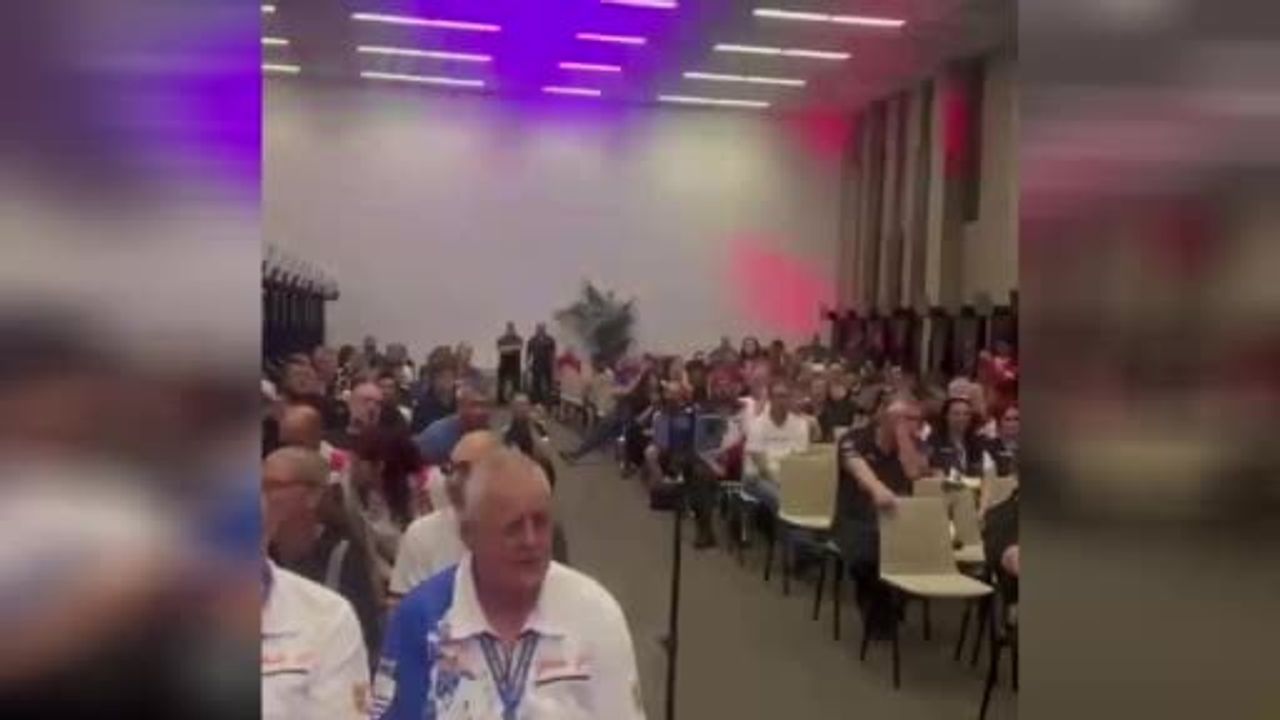 Tavaslı Elif Dilara dartta Avrupa şampiyonu oldu