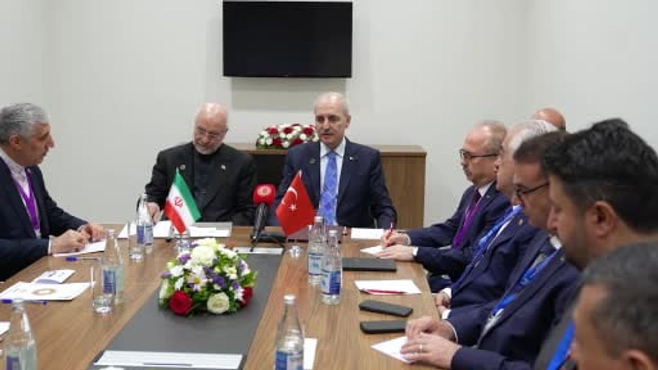 TBMM başkanı Kurtulmuş, Bakü'de İran meclis başkanı Galibaf ile görüştü