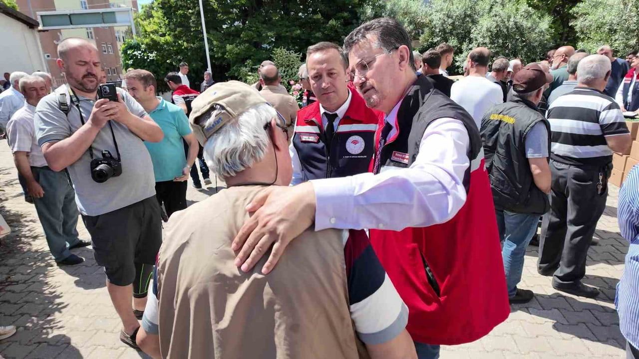 Tekirdağ'da 407 üreticiye 256 bin yazlık sebze fidesi dağıtımı tamamlandı
