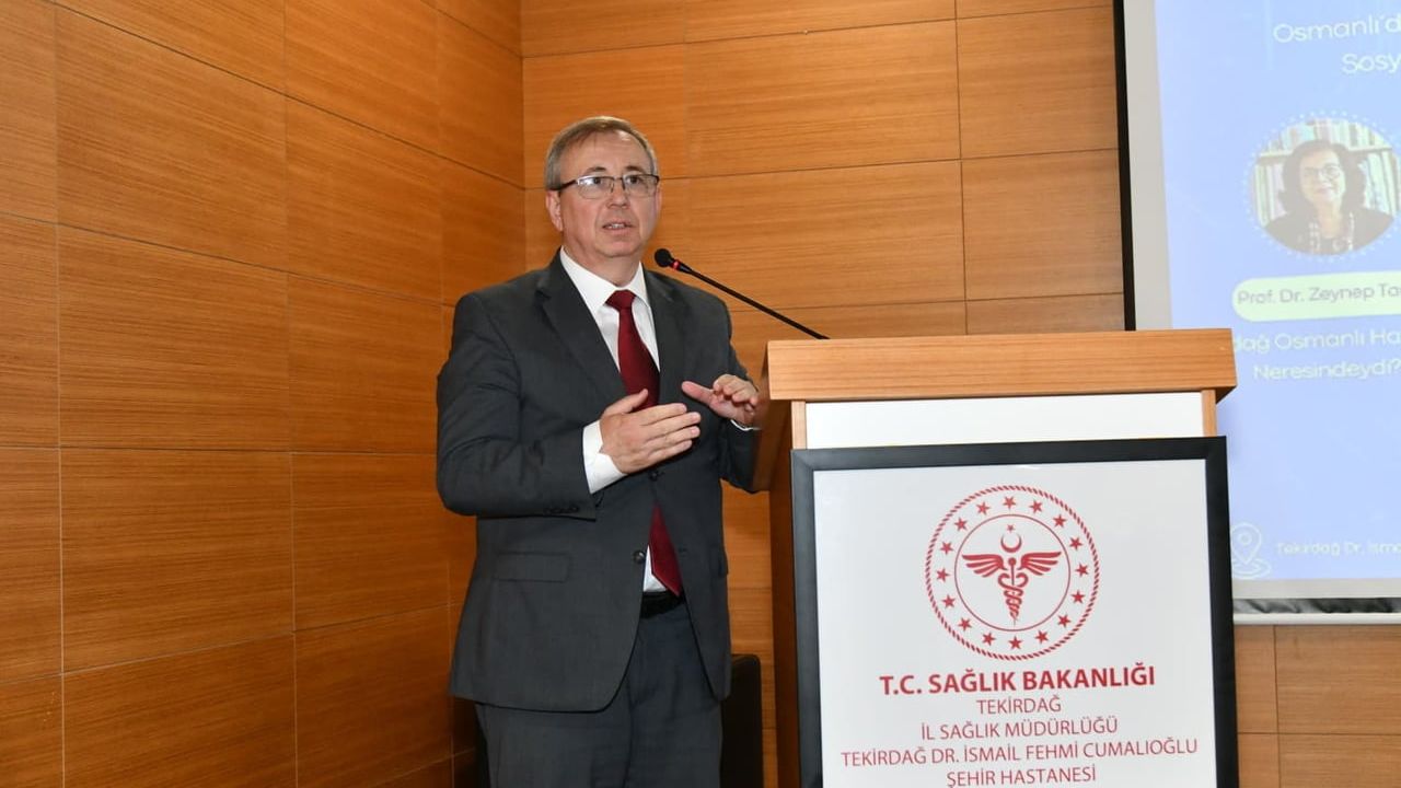 Tekirdağ'da 'Tarihin İzinde Tekirdağ' konferansı: Osmanlı'dan Cumhuriyet'e kentin yolculuğu değerlendirildi