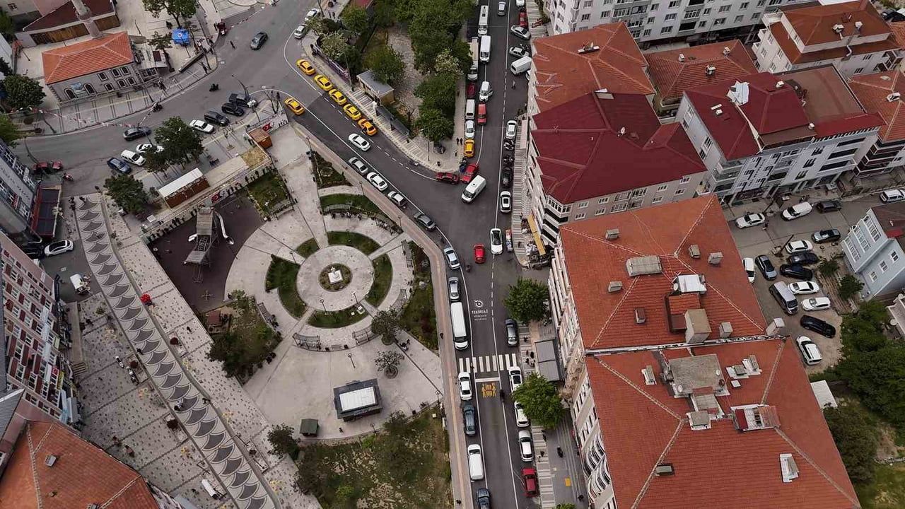 Tekirdağ'da ulaşım yatırımları sürüyor: Süleymanpaşa ve Kapaklı'da yol çalışmaları tamamlandı