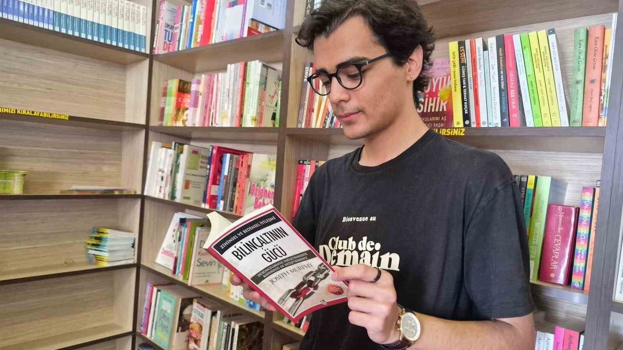 Teknoloji bağımlılığı kişisel gelişim kitaplarına yöneltiyor