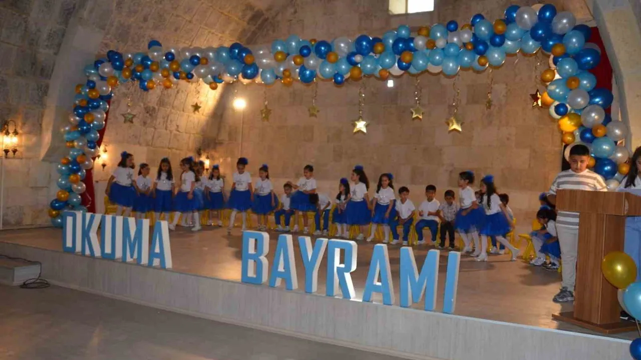 Tercan’da miniklerin okuma bayramı coşkusu