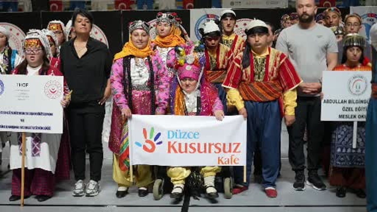 THOF engelsiz adımlar Türkiye halk oyunları şampiyonası Kocaeli'de gerçekleştirildi