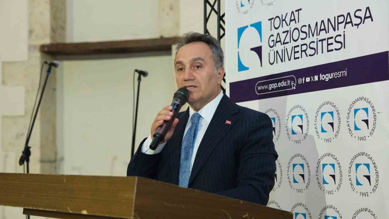 TOGÜ Tazelenme Üniversitesi’nin İlk Mezunları Diplomalarını Aldı