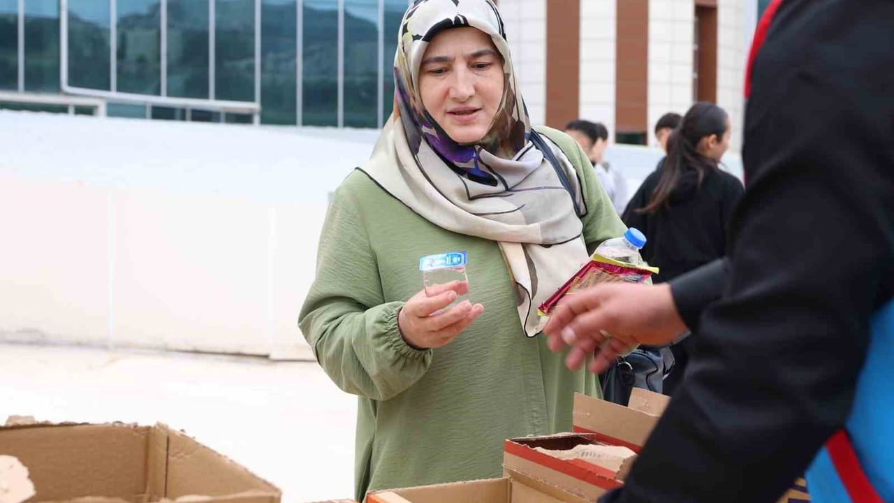 Tokat Belediyesi YKS maratonunda gençleri ve ailelerini yalnız bırakmadı