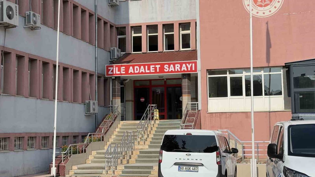 Tokat'ta 25 yaşındaki kadın evinde ölü bulundu; anne ve iki kız kardeş tutuklandı
