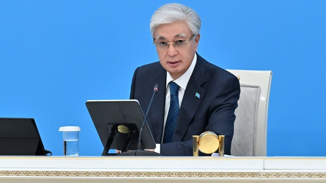 Tokayev, yeni Anayasa hükümlerini uygulamak üzere 5 kanunu imzaladı