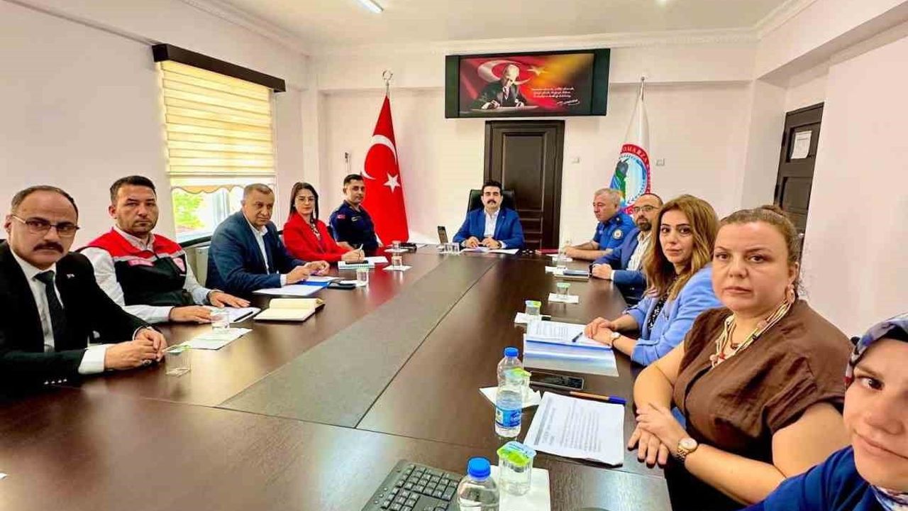 Tomarza’da bağımlılıkla mücadele kurul toplantısı gerçekleştirildi