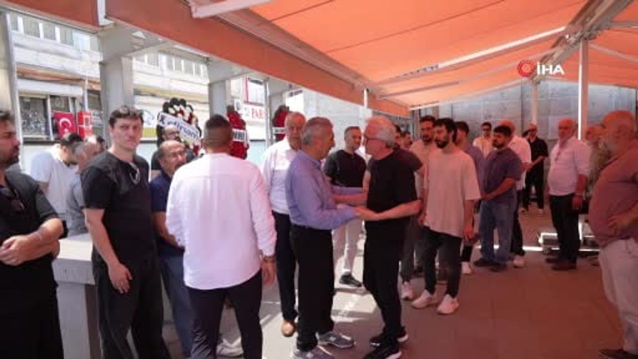 Trafik kazasında hayatını kaybeden Mustafa Kürşat Bektaş son yolculuğuna uğurlandı