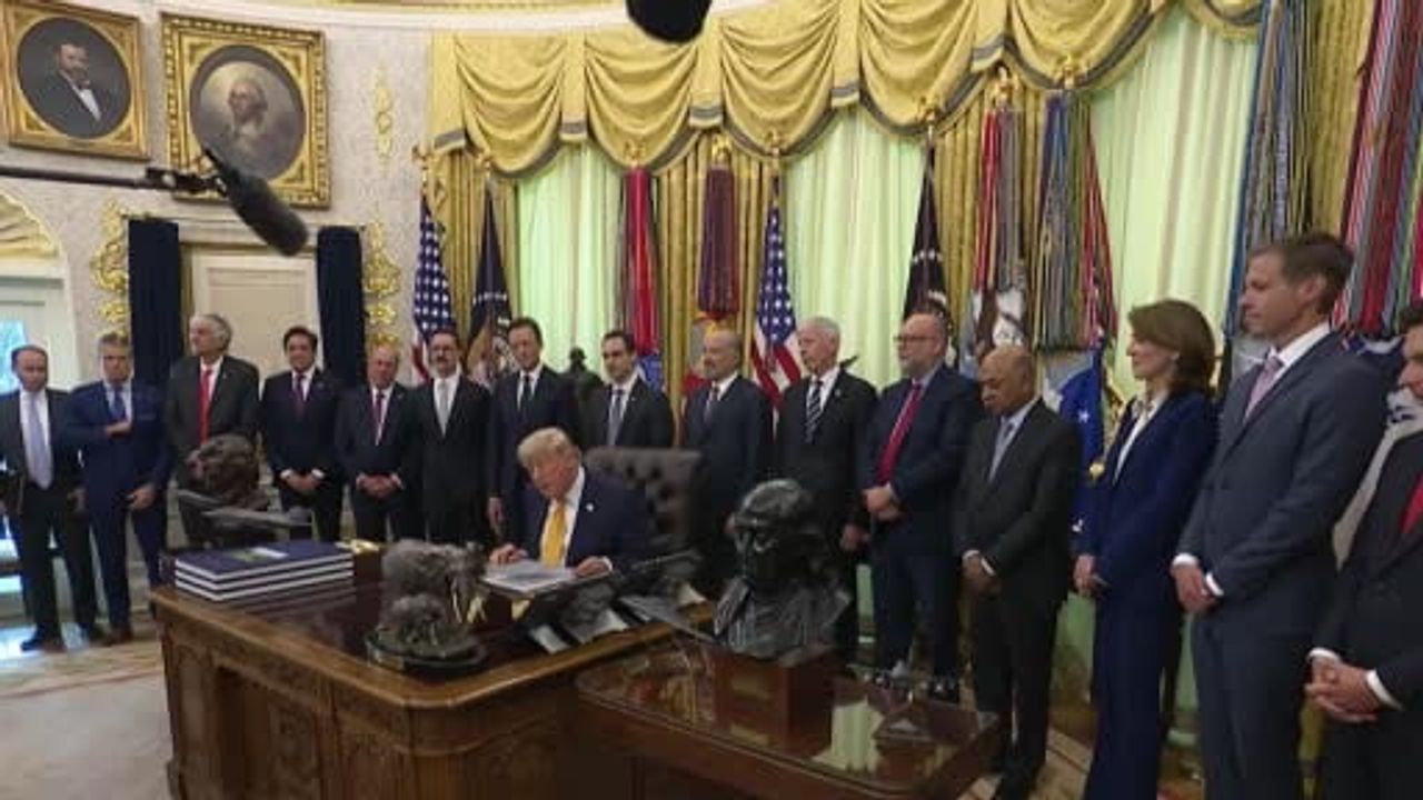Trump: 'İran anlaşmaya uymazsa yapmam gerekeni yaparım'