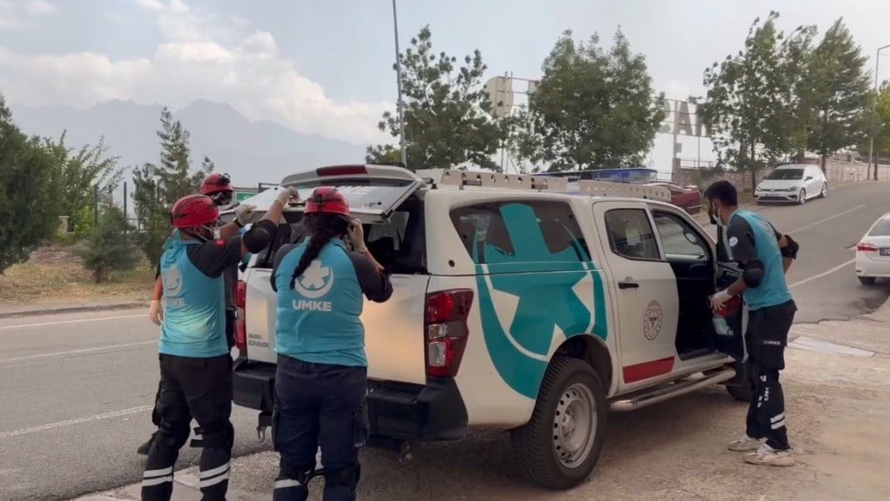 Tunceli Devlet Hastanesi'nde deprem tahliye tatbikatı başarıyla gerçekleştirildi