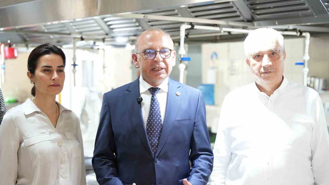 Turgutlu'da Aşevi İçin 12 ton 400 kilogram Kurban Eti Toplandı