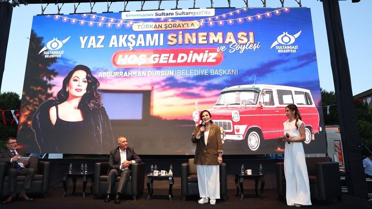 Türkan Şoray Sultangazililerle unutulmaz bir yaz akşamında buluştu