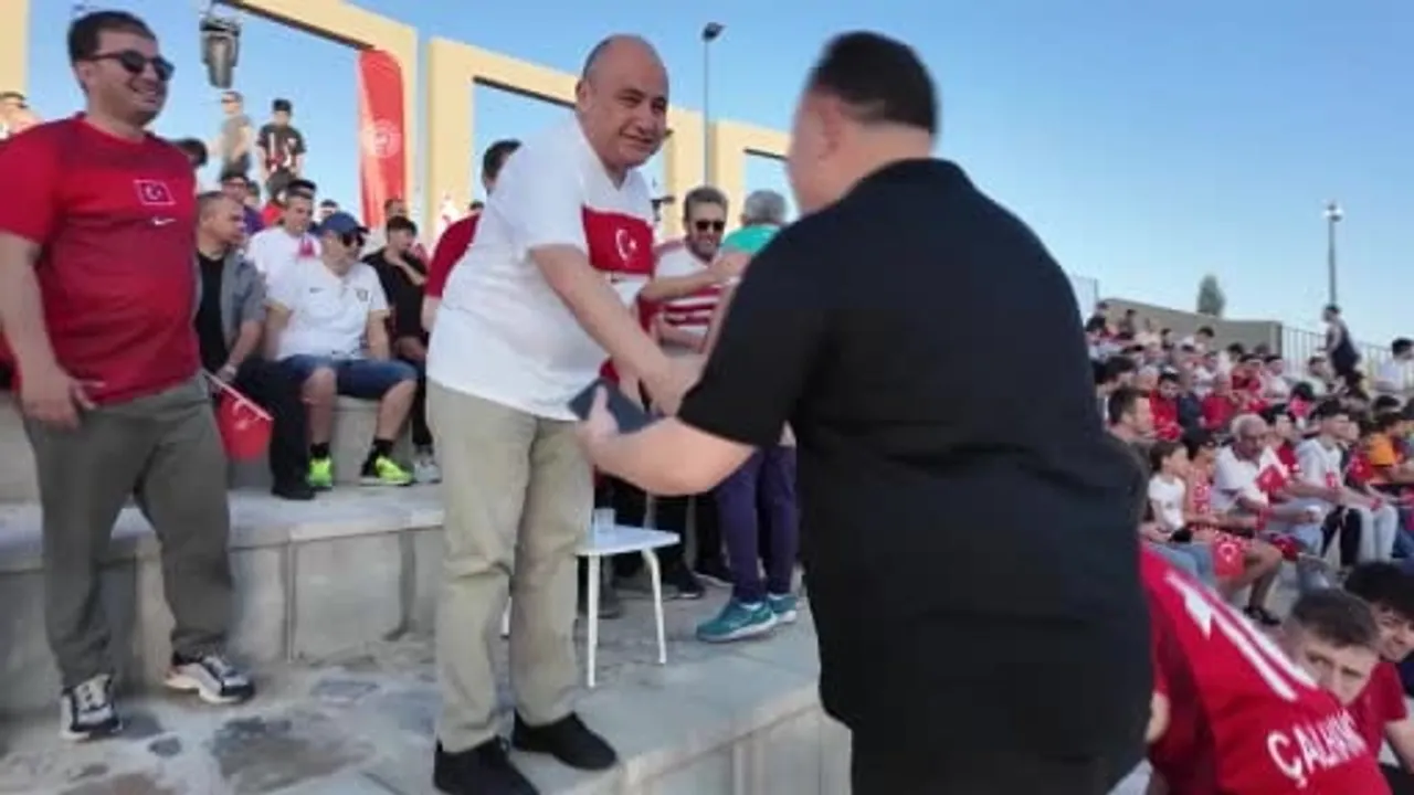 Türkiye A Milli Futbol Takımı'na KKTC'den destek