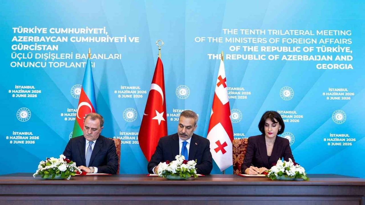 Türkiye, Azerbaycan ve Gürcistan 'İstanbul Bildirisi'ni İmzaladı — 10. Üçlü Dışişleri Bakanları Toplantısı Çırağan Sarayı'nda