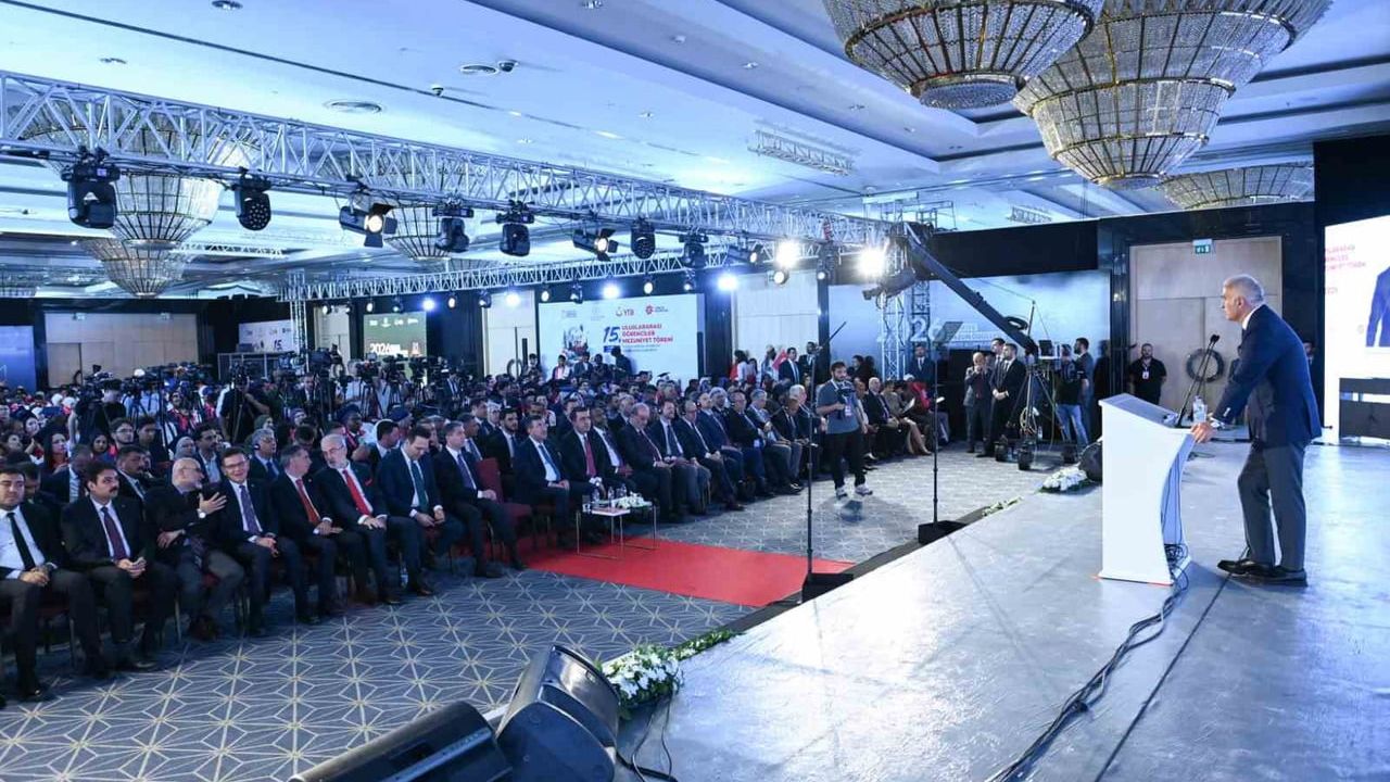 Türkiye Bursları 2 bin 800 yeni gönül elçisi kazandırdı