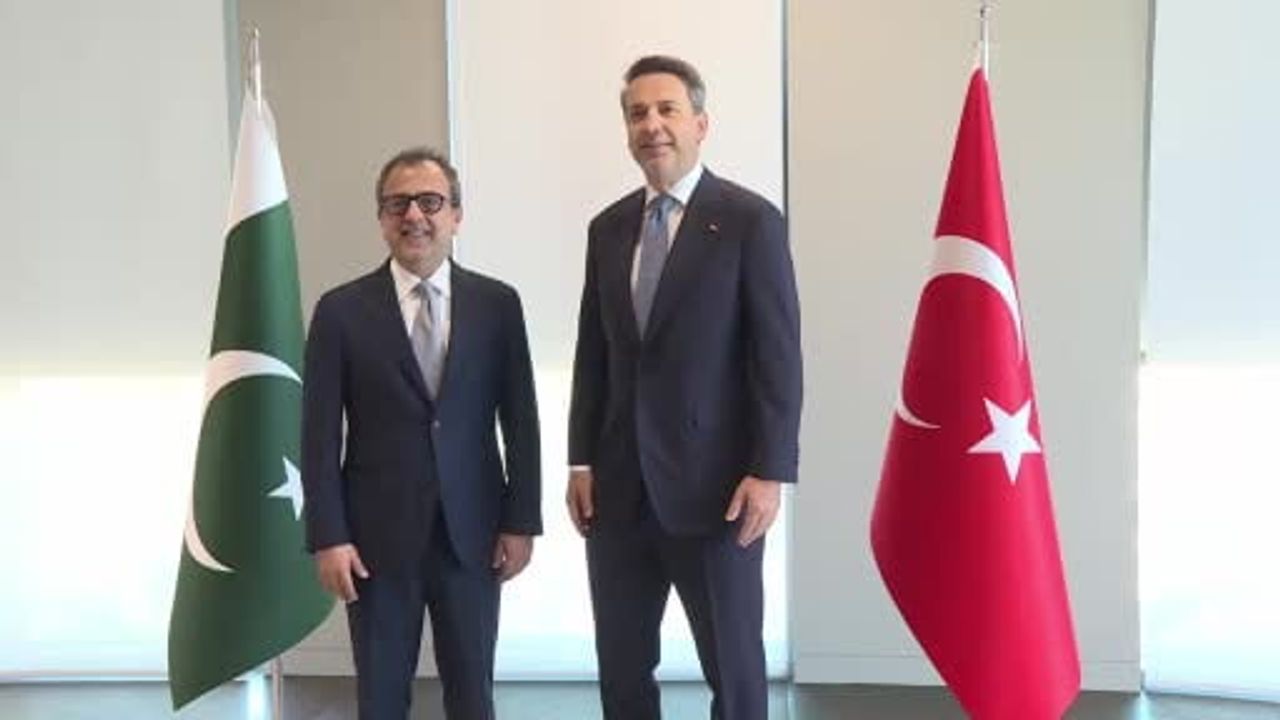 Türkiye'den Pakistan'ın elektrik özelleştirmesine destek: 3 anlaşma imzalandı
