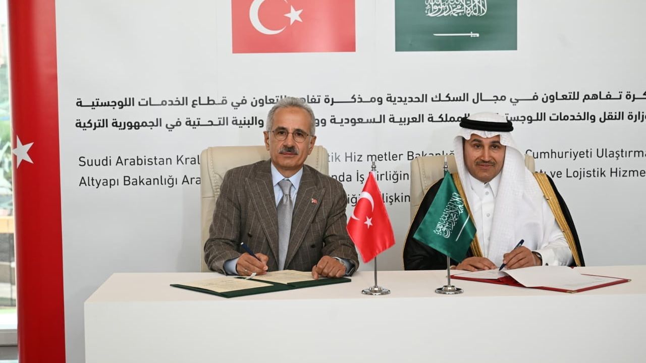 Türkiye ve Suudi Arabistan, demiryolu ve lojistikte iki mutabakat zaptı imzaladı