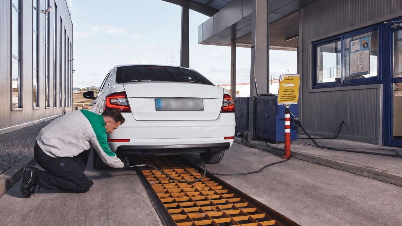 TÜVTÜRK'ten araç sahiplerine egzoz gazı emisyon ölçümü hatırlatması