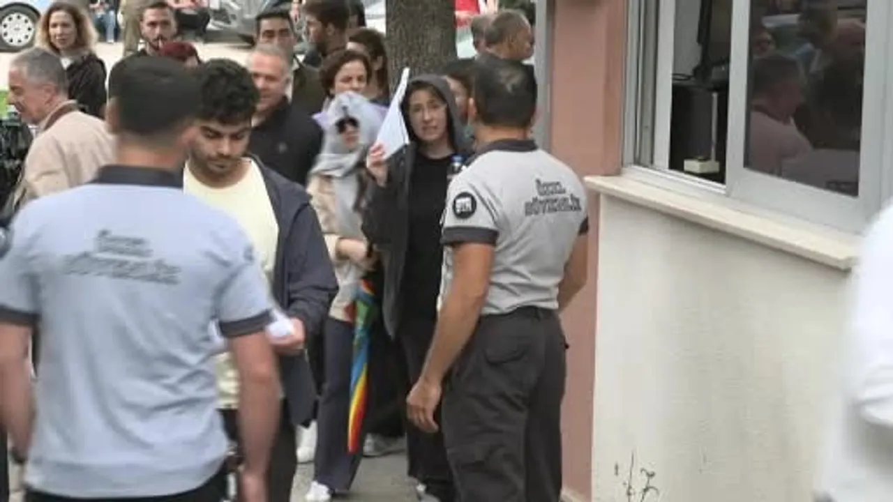 TYT başladı: 2 milyon 425 bin 628 aday sınava girdi