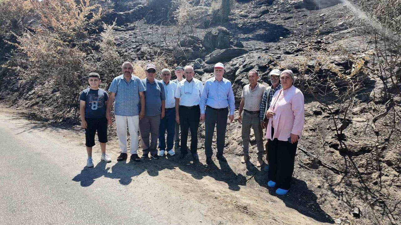 TZOB genel başkanı Bayraktar Pamukçular'da yangın hasarını yerinde inceledi