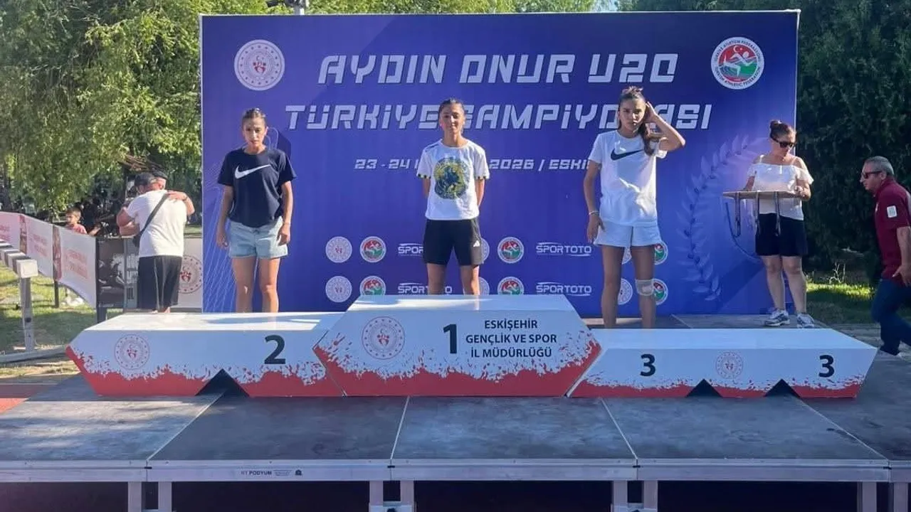 U20 Türkiye şampiyonu Elif Akçiçek Balkan Şampiyonası biletini aldı